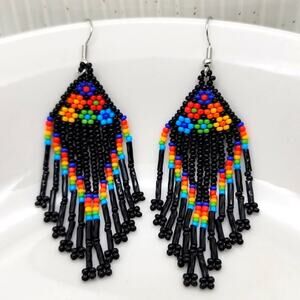 Black Beaded Retro Floral Earrings
